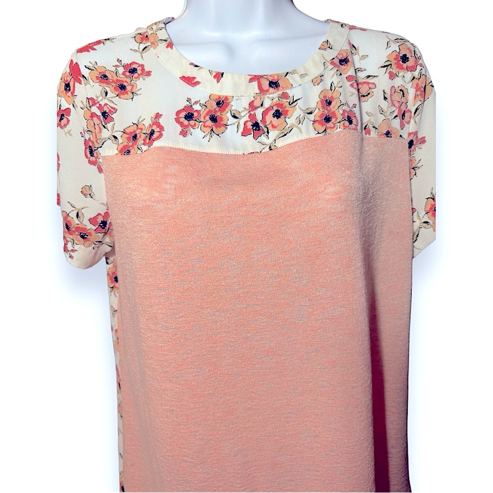 Van Huesen Peach Floral Blouse
